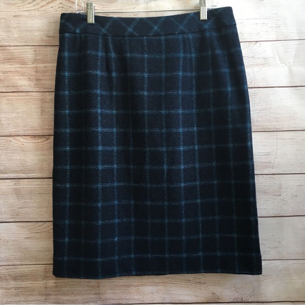 CHADWICKS WOOL PENCIL SKIRT IN NAVY‎ BLUE WINDOWPANE PRINT